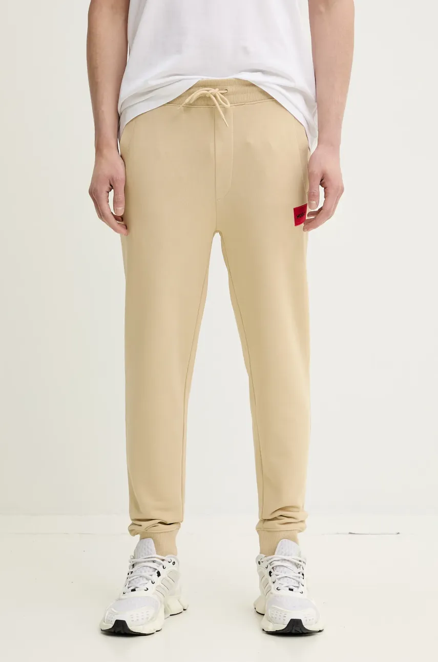 Bavlnené tepláky HUGO béžová farba, melanžové, 50447963