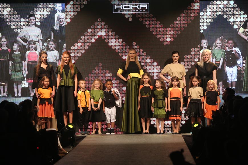 Malí modeli a modelky na detskej mdnej prehliadke Bratislavských mdnych dní jeseňzima 2014  detská kolekcia Annamária Kiss Kosa 