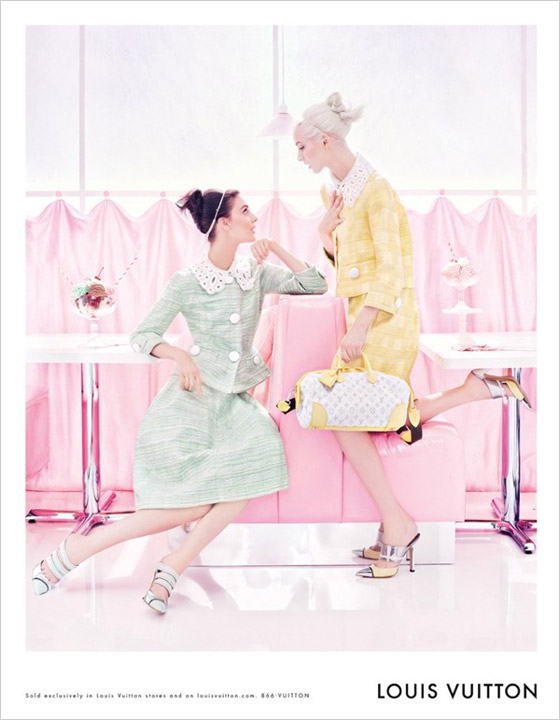 Reklamná kampaň Louis Vuitton propagujúca kolekciu RTW na jar 2012