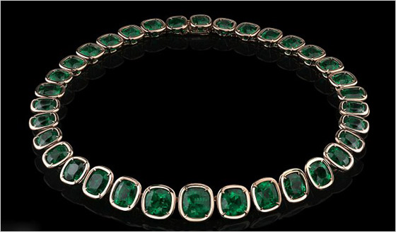 Elegantný smaragdový náhrdelník