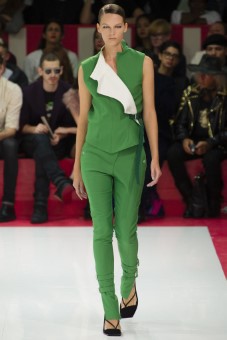 Zelenéy outfit - modelka